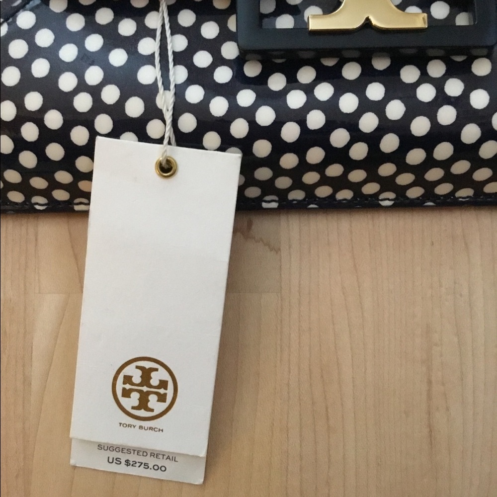 NWT Tory Buch Gigi Patent Clutch - Picture 3 of 4